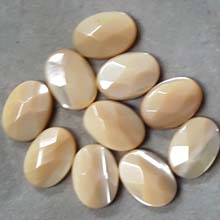 13X18MM FACETED OVAL CABOCHON MOP NATURAL(8PCS/BAG)